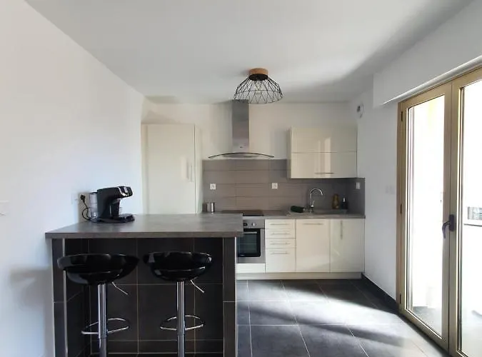 Spacieux T2 Lumineux Proche Du Centre Ajaccio (Corsica)