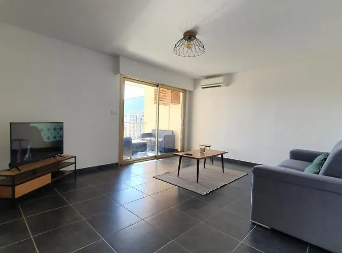 Spacieux T2 Lumineux Proche Du Centre Apartment